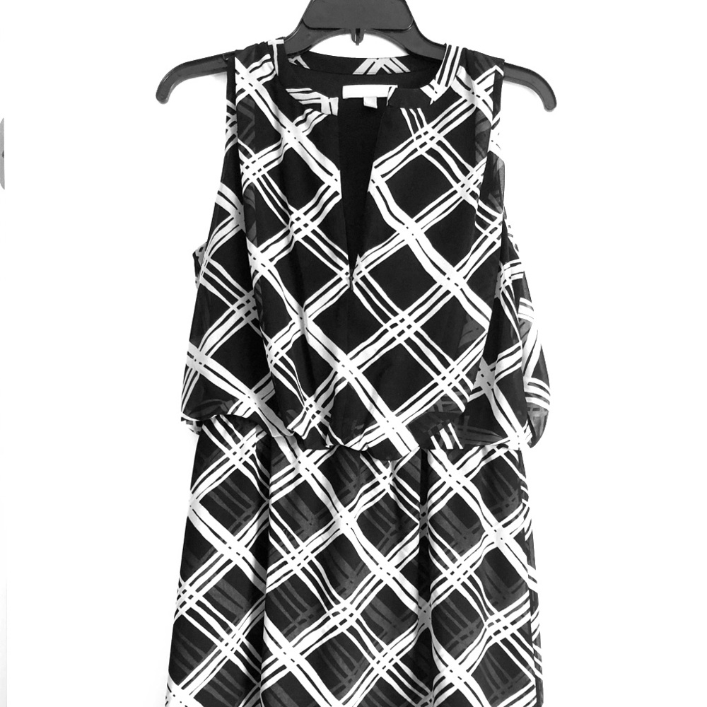 Sleeveless dress perfect for parties and work